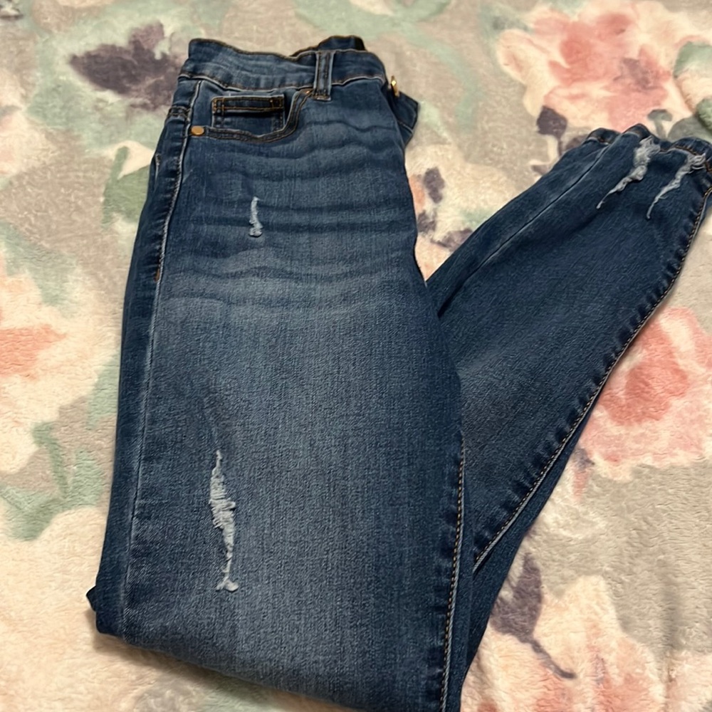 Kendall and Kylie size 3